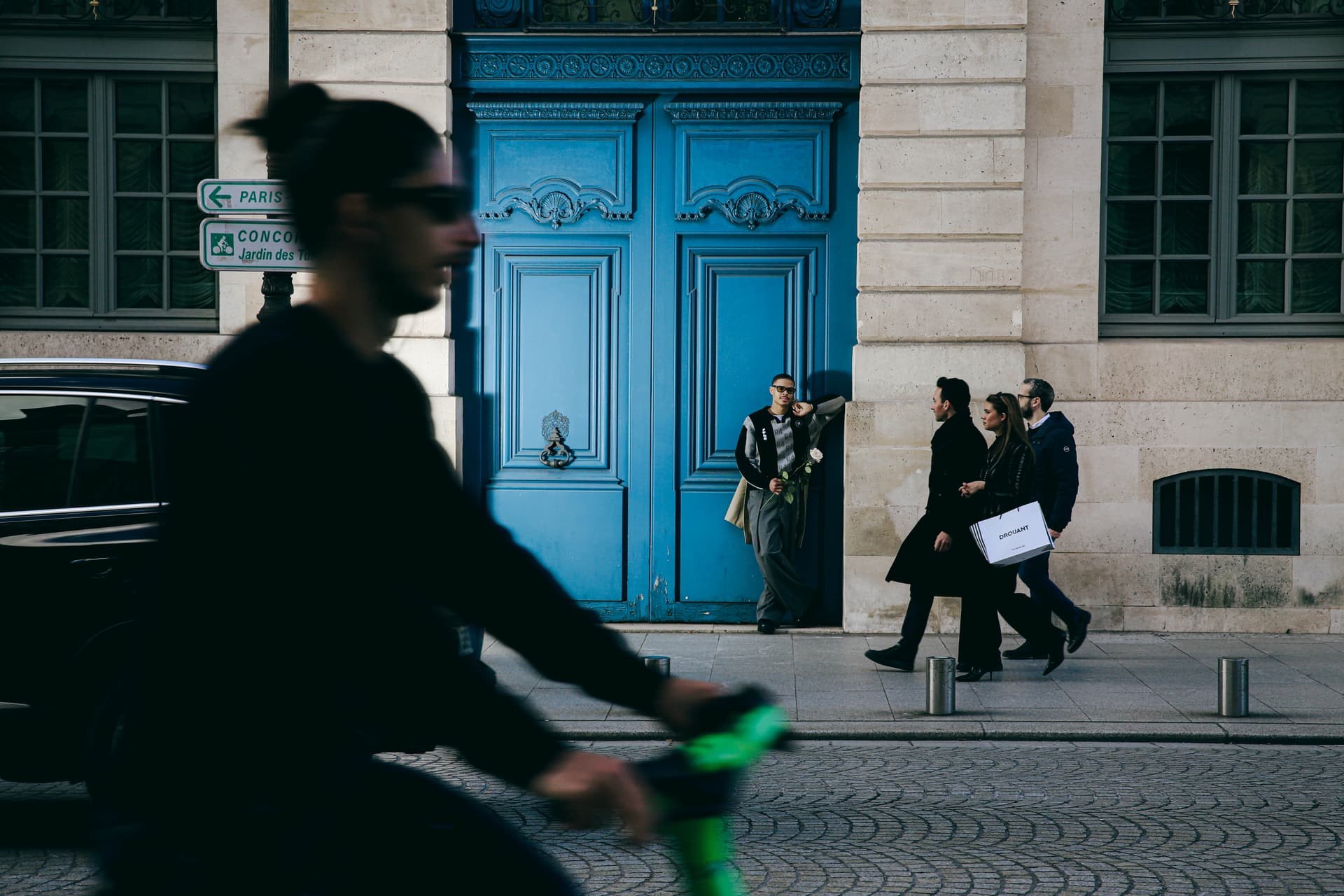 POLO OVERSIZE CROP BLACK – L’ESSENTIEL REVISITÉ